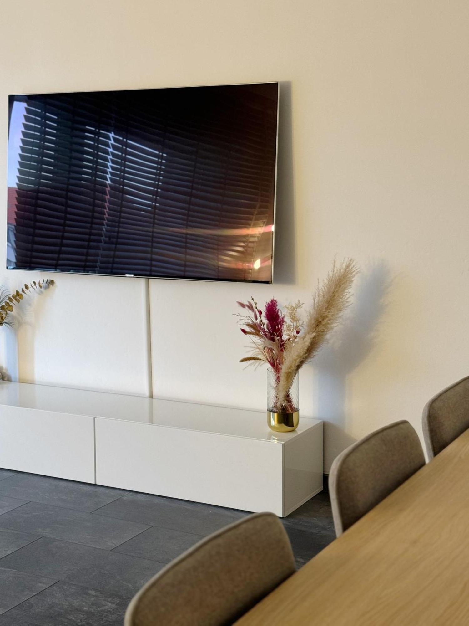90M2 I Central I Netflix I Wifi I Free Parking I Lia Apartments ハノーファー エクステリア 写真