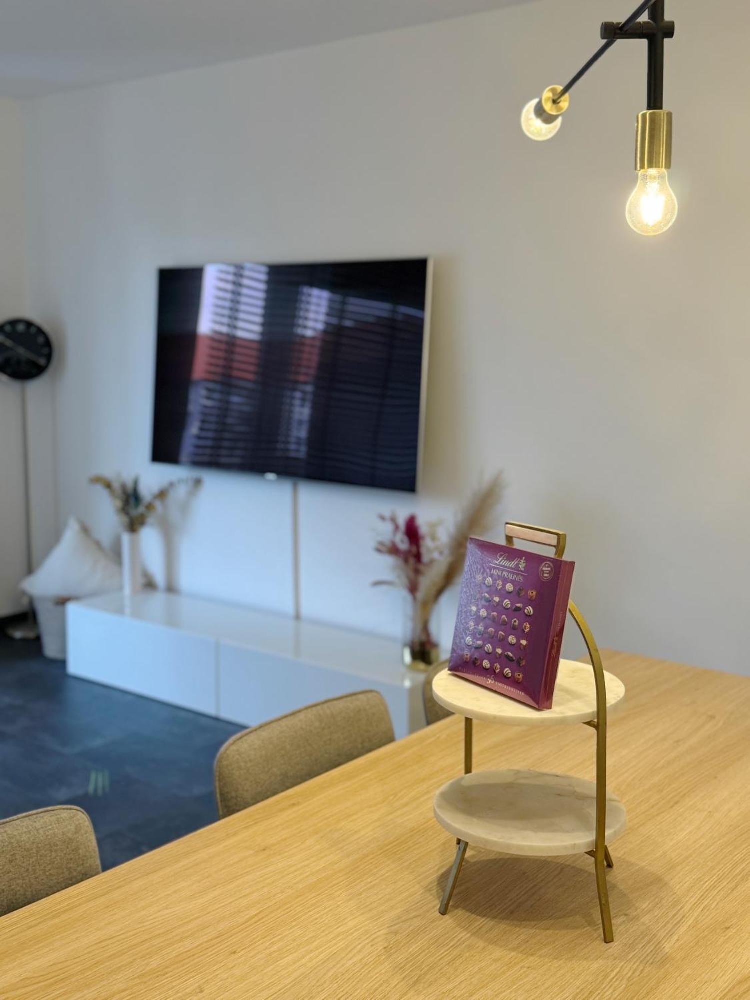 90M2 I Central I Netflix I Wifi I Free Parking I Lia Apartments ハノーファー エクステリア 写真