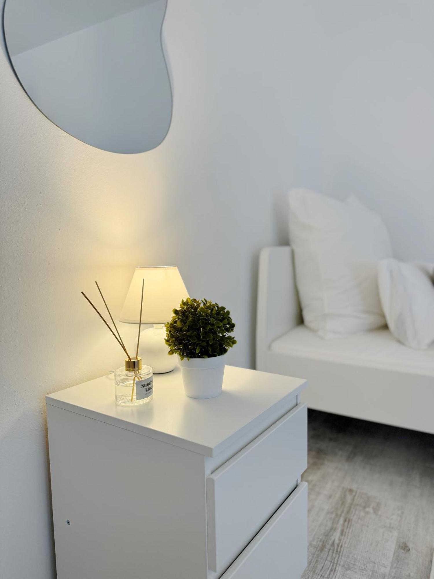 90M2 I Central I Netflix I Wifi I Free Parking I Lia Apartments ハノーファー エクステリア 写真